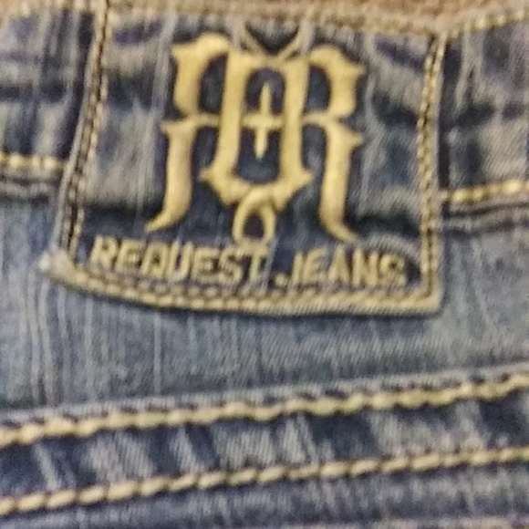 Request Jeans - Picture 2 of 10